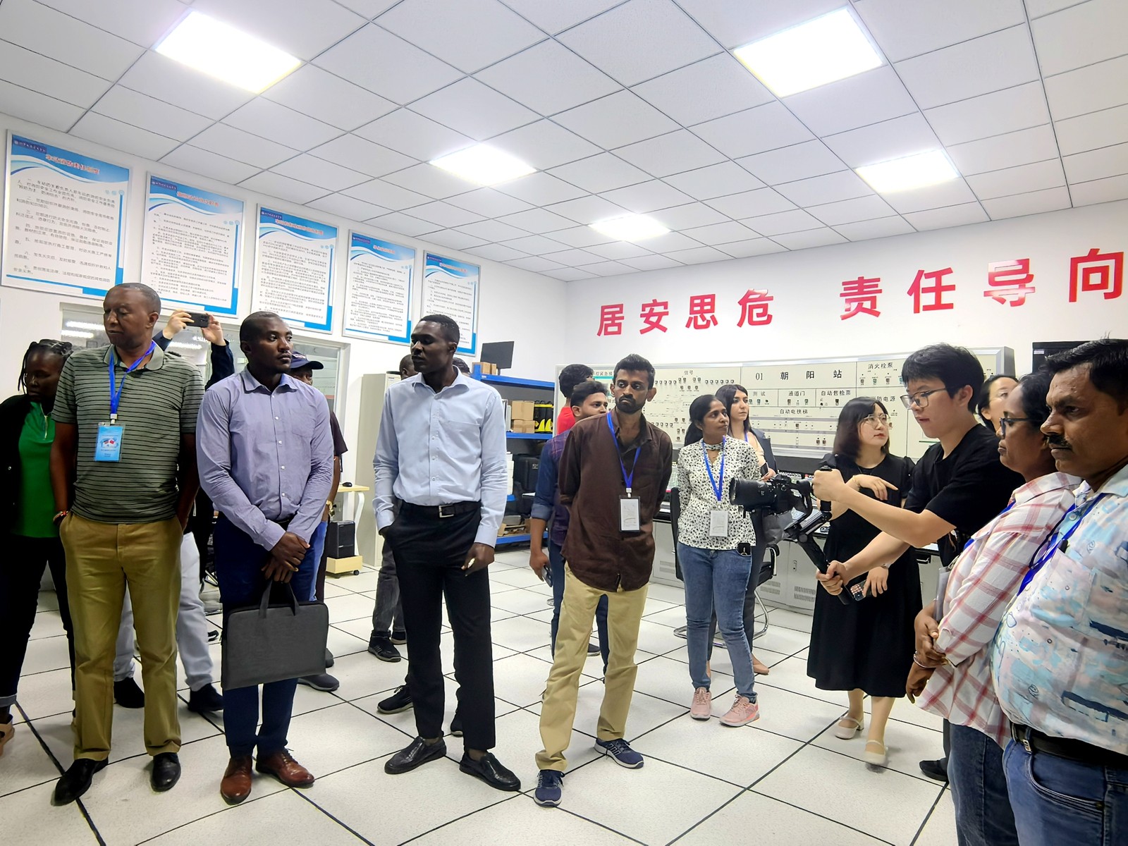 城轨分工会-跨域同行 共探新知-李小英.jpg