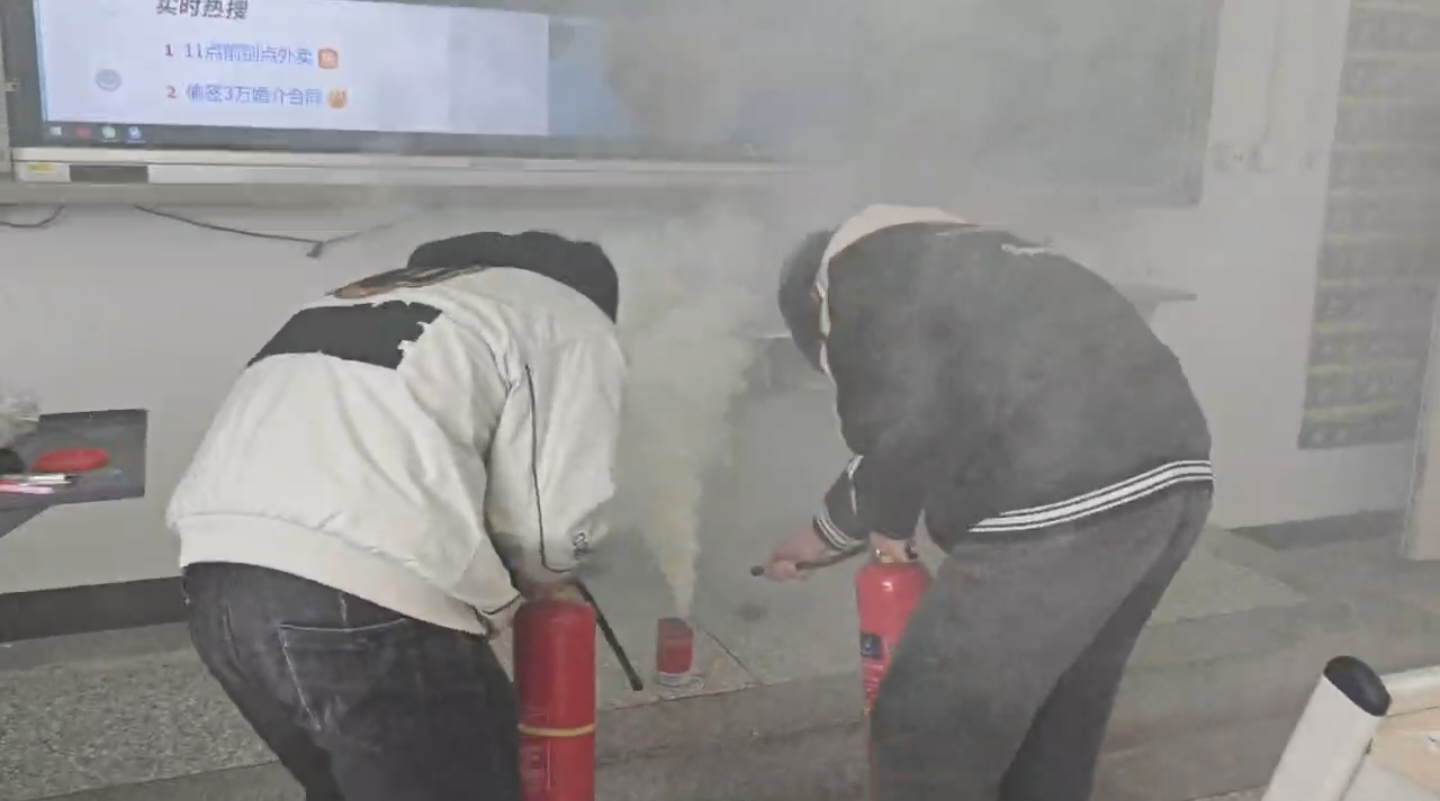 灭火2.jpg